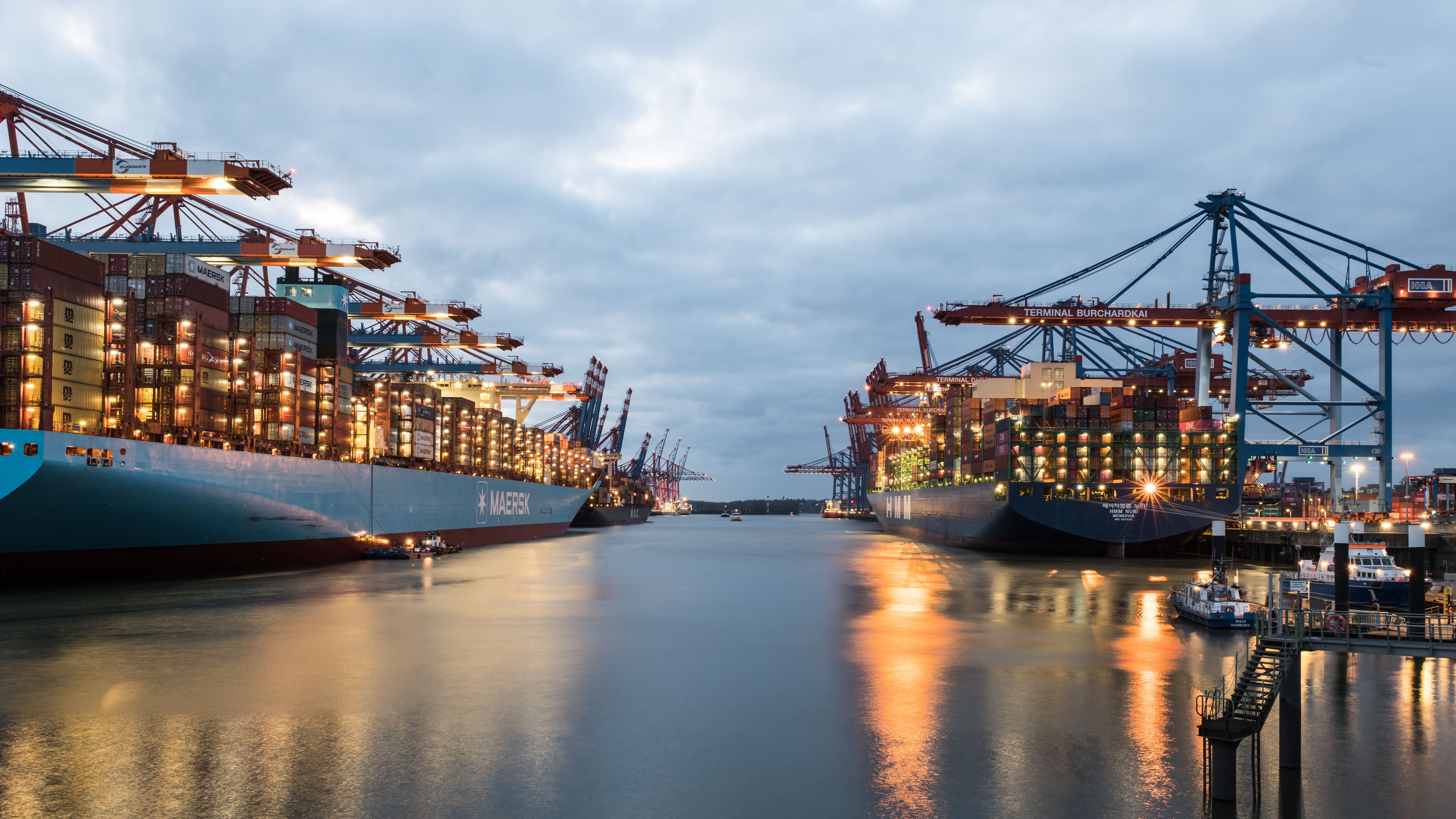 Geopolitics and Global Trade Routes: How Conflicts and Tensions Are Reshaping Global Commerce